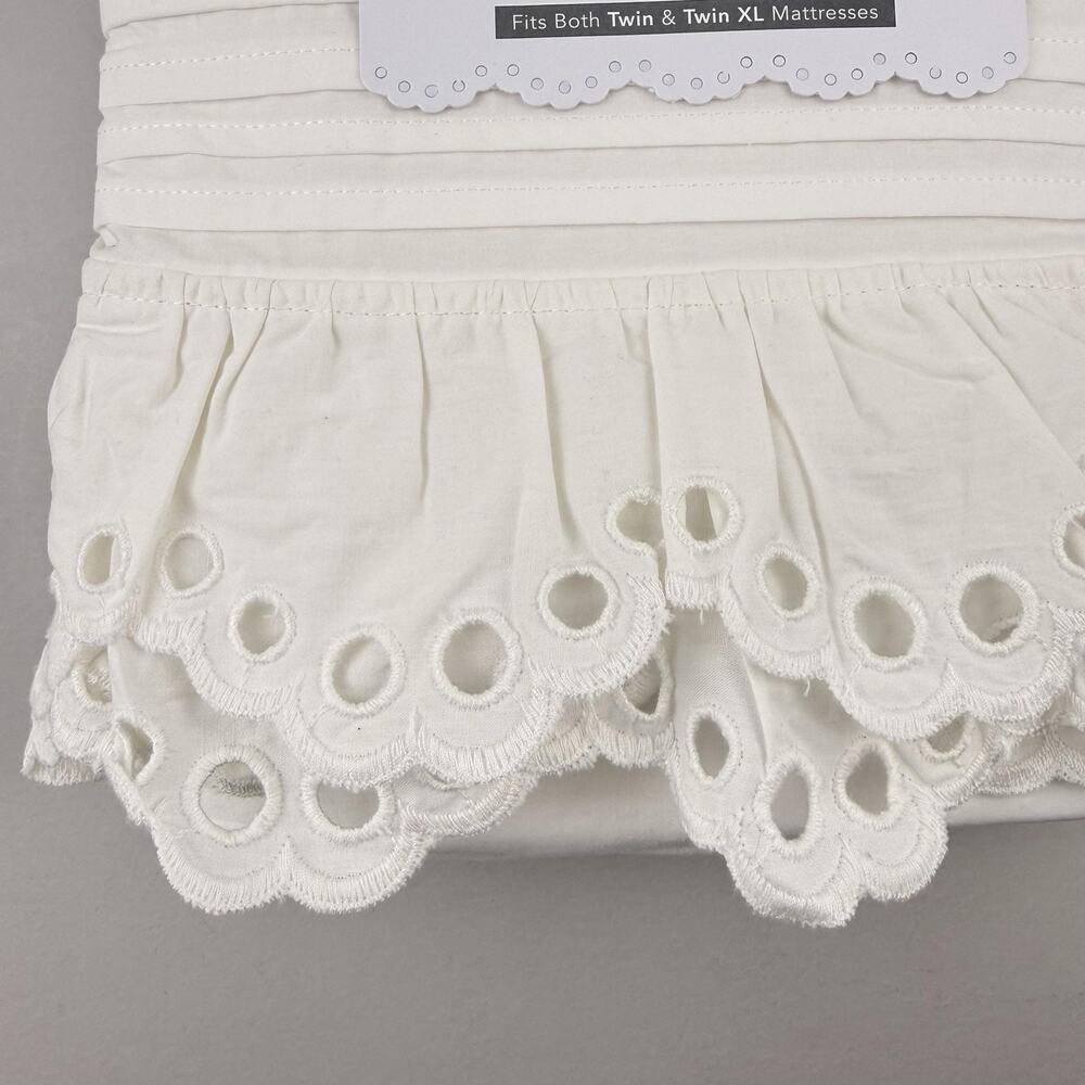 LoveShackFancy X Pottery Barn Teen Eyelet Ruffle Sheet Set TWIN XL White Cotton - Picture 6 of 8